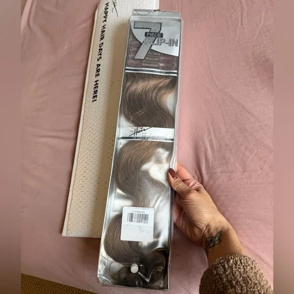 Luxurious 7-Piece Clip-In Hair Extensions - Ash Brown - Picture 1 of 5